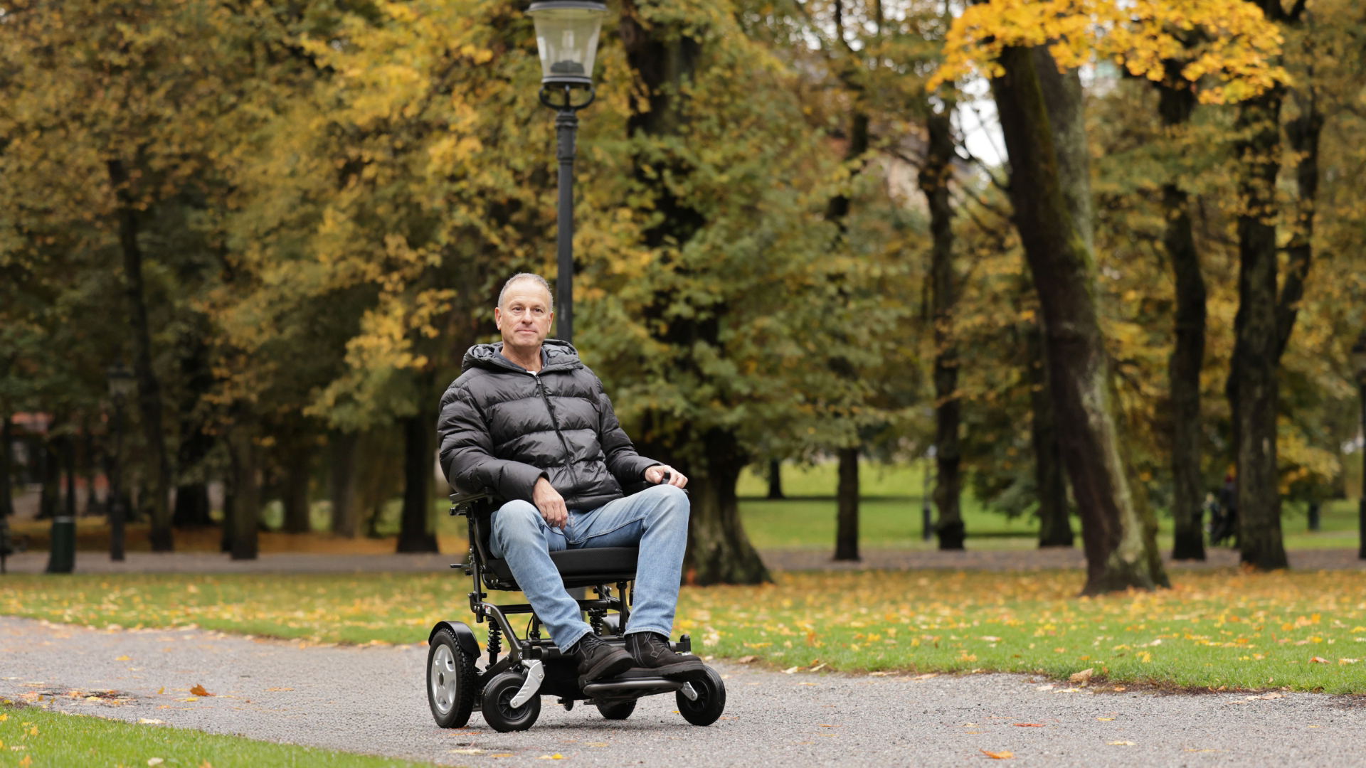 carrozzina-elettronica-richiudibile-eloflex-r